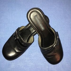Tommy Hilfiger black clog